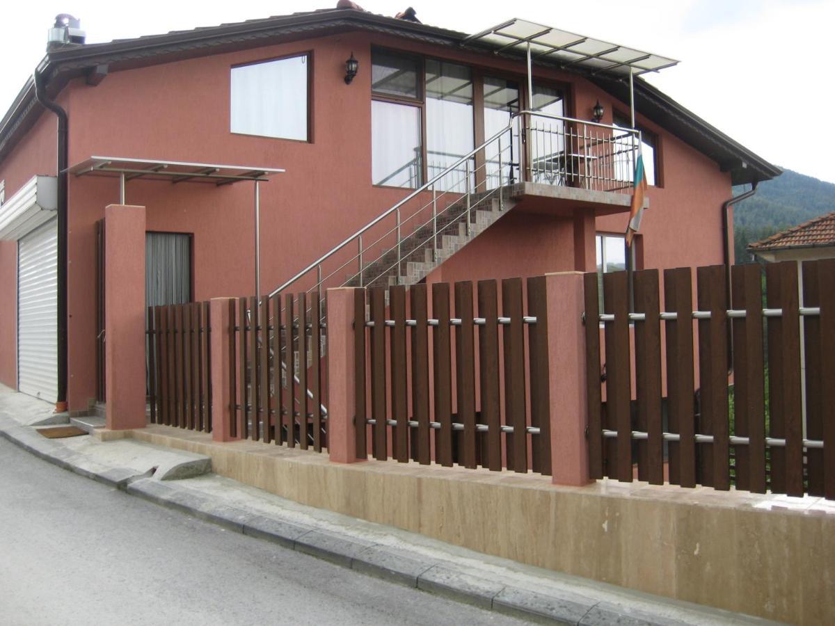 Къща За Гости Романс Yagodina Exterior foto