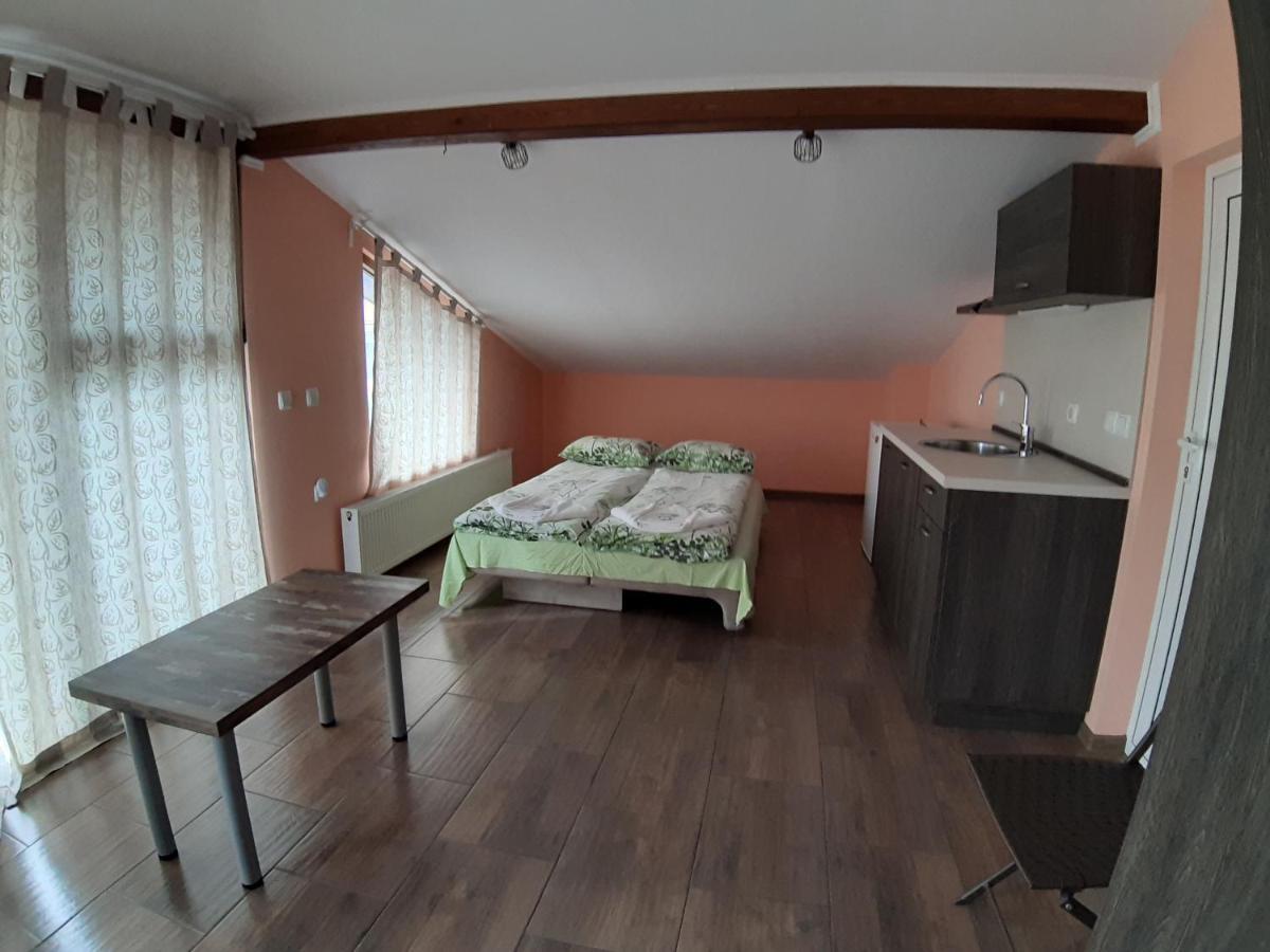 Къща За Гости Романс Yagodina Exterior foto